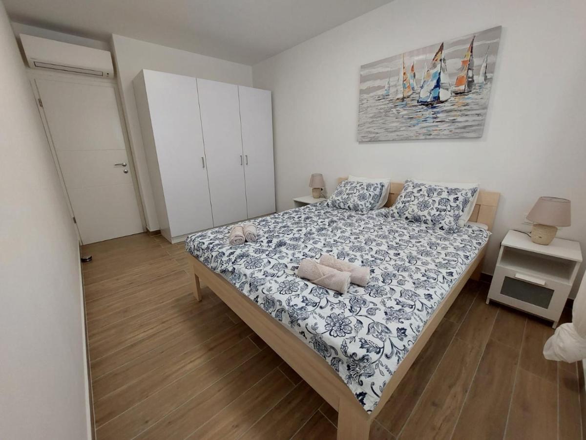 Seashells Apartments Tribunj ตรีบูนย์ ภายนอก รูปภาพ