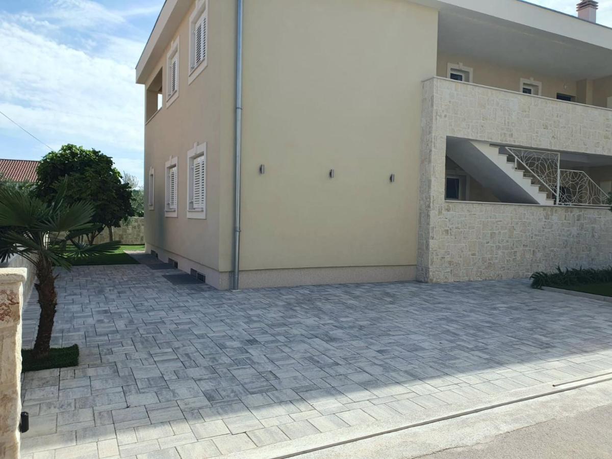 Seashells Apartments Tribunj ตรีบูนย์ ภายนอก รูปภาพ